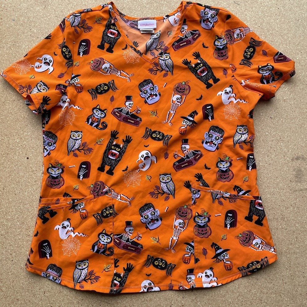Women's ScrubStar Top Size M Halloween Print Owl Ghost Skeleton Spider